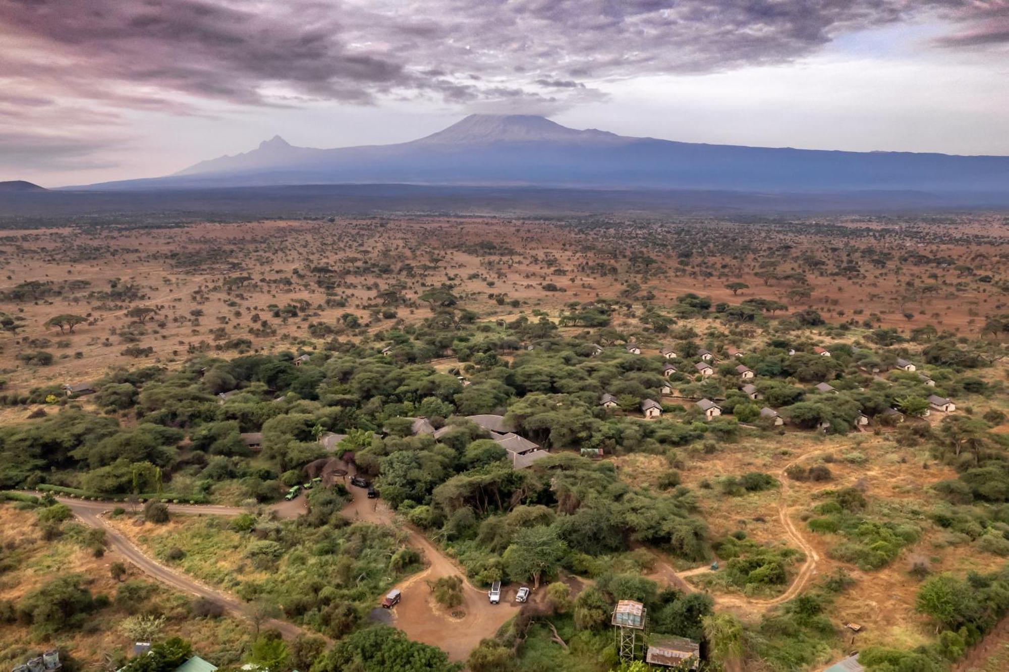 Sentrim Amboseli Lodge Eksteriør billede