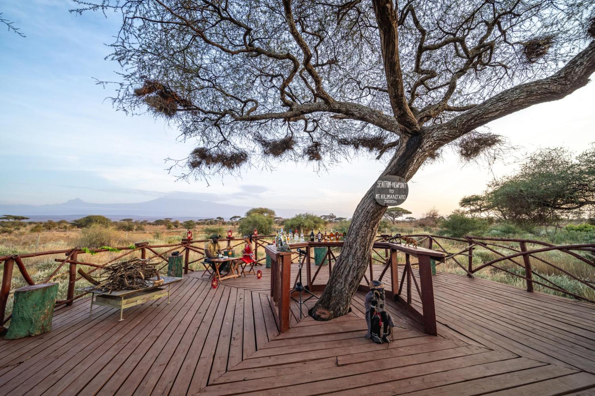 Sentrim Amboseli Lodge Eksteriør billede