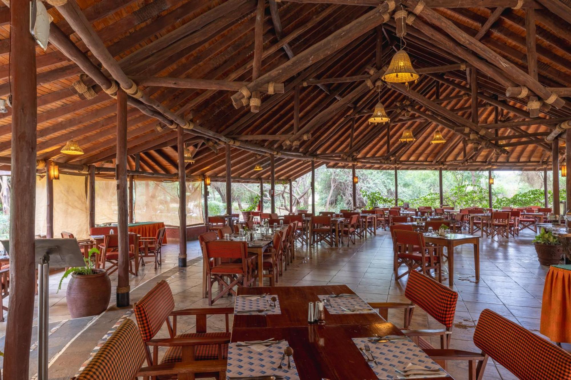 Sentrim Amboseli Lodge Eksteriør billede