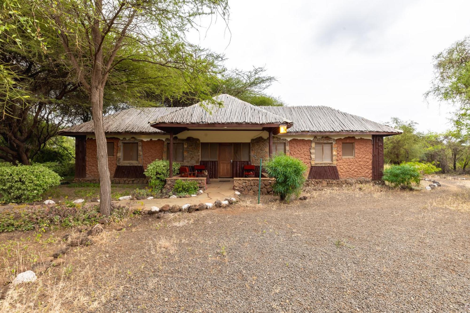 Sentrim Amboseli Lodge Eksteriør billede